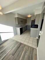 7395 E Eastman Ave, Unit L101 in Denver, CO - Building Photo