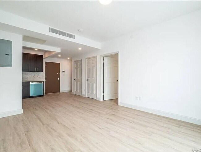 88-56 162nd St in Queens, NY - Building Photo - Building Photo