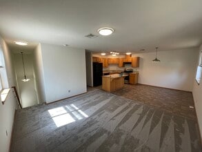 20082 Porter Pl in Bend, OR - Building Photo - Building Photo
