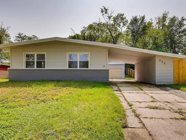 property at 235 Tampa St