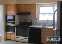 626 Thomas St in Orange, NJ - Building Photo - Building Photo