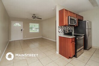 367 Notre Dame Dr in Altamonte Springs, FL - Building Photo - Building Photo