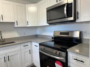 4730 NW 10th Ct in Plantation, FL - Building Photo - Building Photo