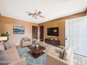 308-302 12th St in Lafayette, LA - Building Photo - Building Photo