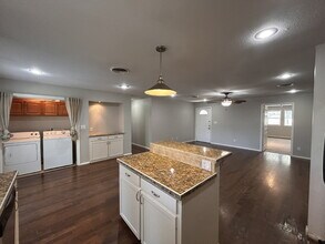 4806 13th St in Lubbock, TX - Building Photo - Building Photo
