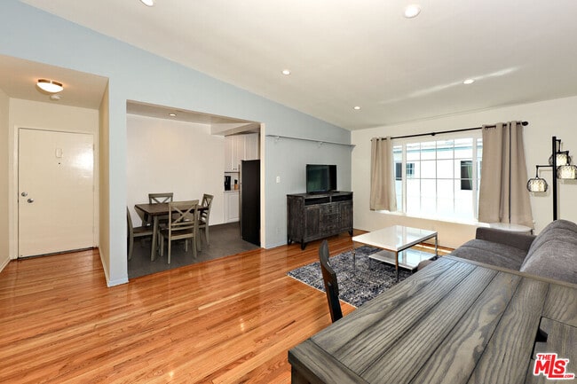 property at 4035 Inglewood Blvd