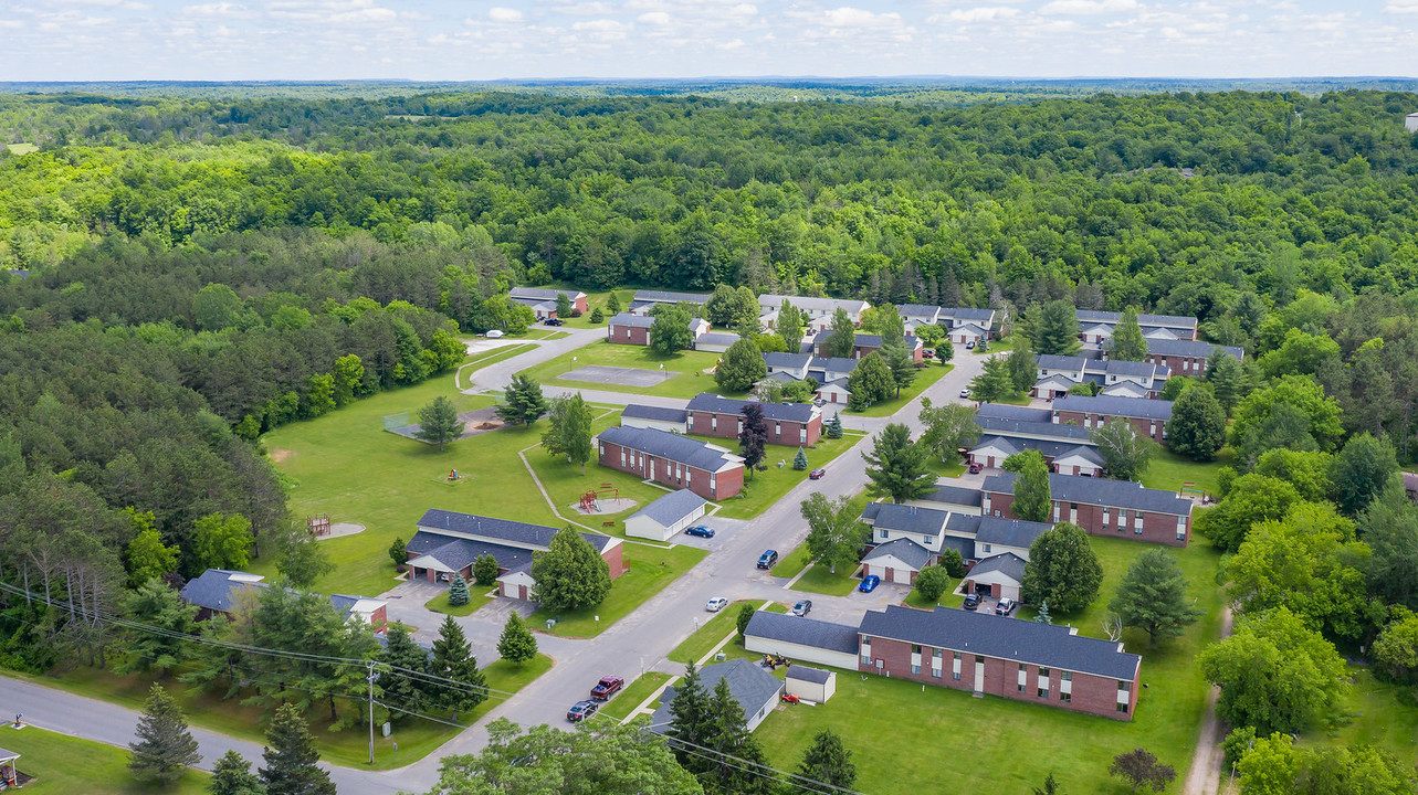 Parkstead Gouverneur in Gouverneur, NY - Building Photo