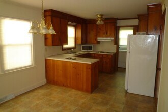 3325 Belk Mill Rd in Wingate, NC - Building Photo - Building Photo