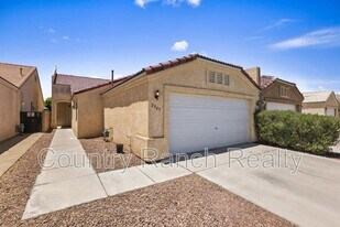 2945 Country Club Dr in Bullhead City, AZ - Building Photo