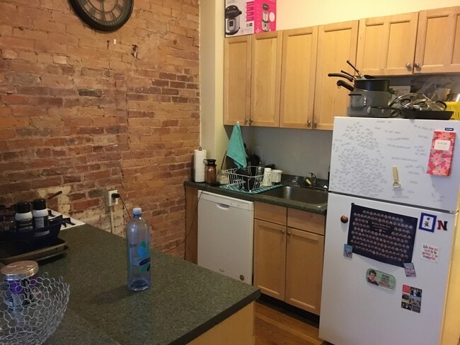 4 Symphony Rd, Unit 1