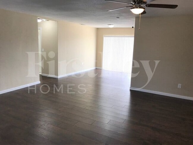 9280 Sunset Strip in Sunrise, FL - Building Photo - Building Photo