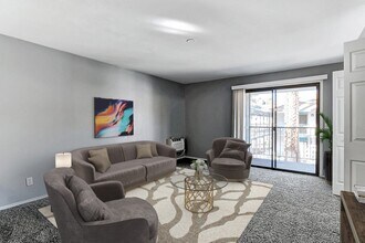 Arcadia Pointe Apartments in Las Vegas, NV - Building Photo - Building Photo