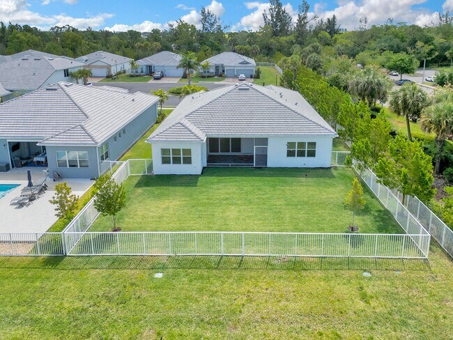 5329 Blue Reed Ln in Wellington, FL - Building Photo - Building Photo