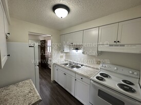 Oak Ridge Manor Apartments in Holley, NY - Building Photo