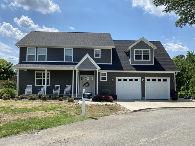 property at 147 Morris Ct