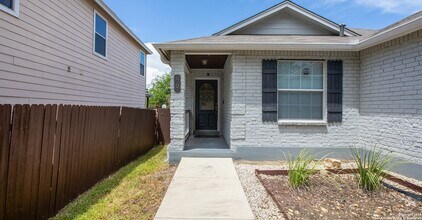 6707 Carlsbad Rio in San Antonio, TX - Building Photo - Building Photo