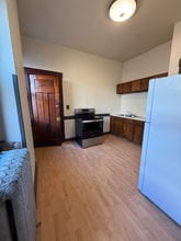 329 Taylor Ave in Bellevue, KY - Foto de edificio - Building Photo