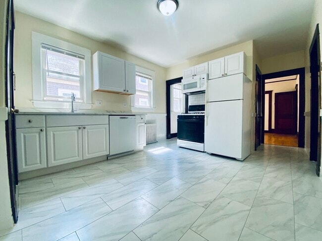 39 Michigan Ave, Unit 1
