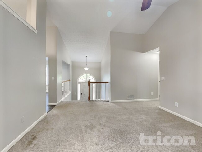 5731 Newnan Cir in Austell, GA - Building Photo - Building Photo