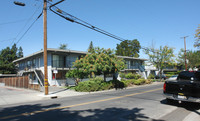 Garden Villa Apartments in San Jose, CA - Foto de edificio - Building Photo