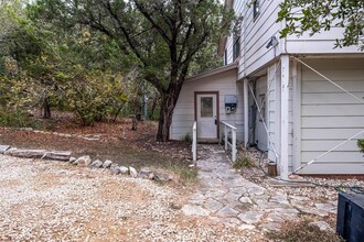 7058 Comanche Trail in Austin, TX - Building Photo - Building Photo