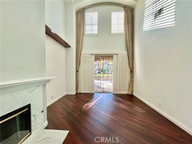 24812 Avignon Dr in Santa Clarita, CA - Building Photo - Building Photo