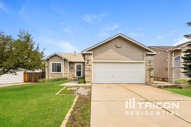 3740 Pony Tracks Dr in Colorado Springs, CO - Building Photo - Building Photo