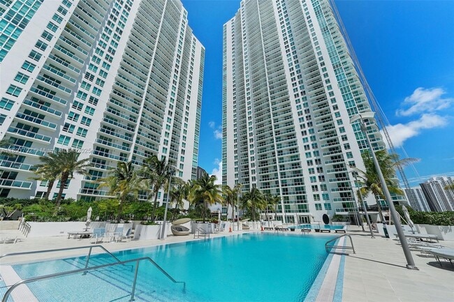 property at 950 Brickell Bay Dr