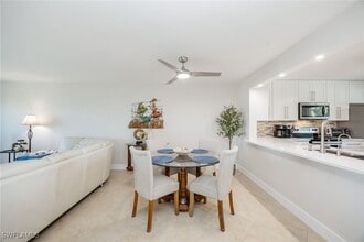 309 Goodlette-Frank Rd in Naples, FL - Building Photo - Building Photo