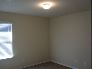 370 Evening Star in Kyle, TX - Building Photo - Building Photo