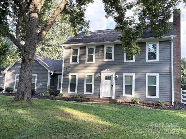 7901 Saddleview Ct in Charlotte, NC - Building Photo - Building Photo