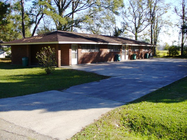 Jeansonne Street Apartments in Gonzales, LA - Building Photo