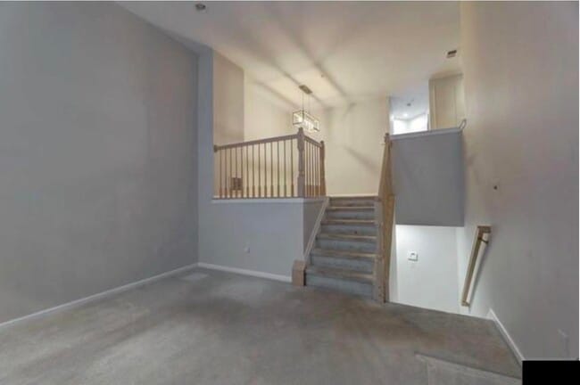 320 Midland Ct in West New York, NJ - Building Photo - Building Photo