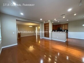 3718 Central Pkwy in Dublin, CA - Building Photo - Building Photo