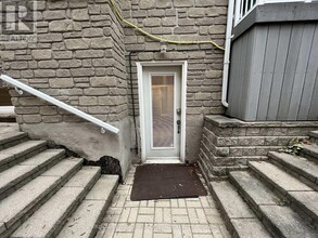 27 Thackeray Crescent in Barrie, ON - Building Photo - Building Photo