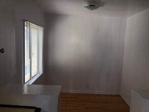 811 4th St, Unit # G in Santa Monica, CA - Building Photo - Building Photo