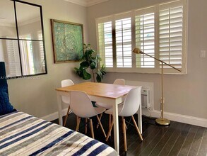 825 Euclid Ave in Miami Beach, FL - Building Photo - Building Photo