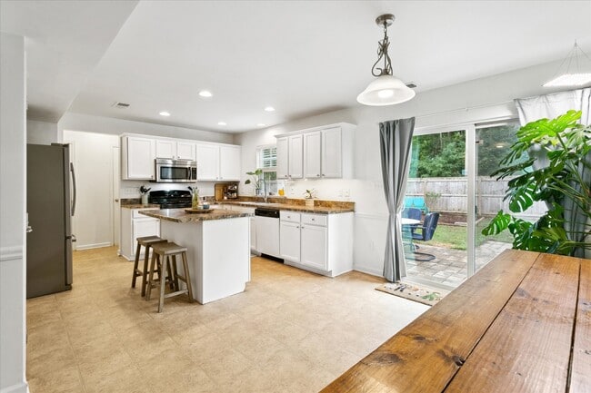 104 Emma Rose Ct in Williamsburg, VA - Building Photo - Building Photo