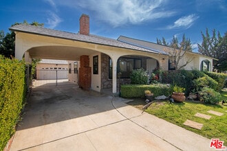 414 University Ave in Burbank, CA - Building Photo - Building Photo