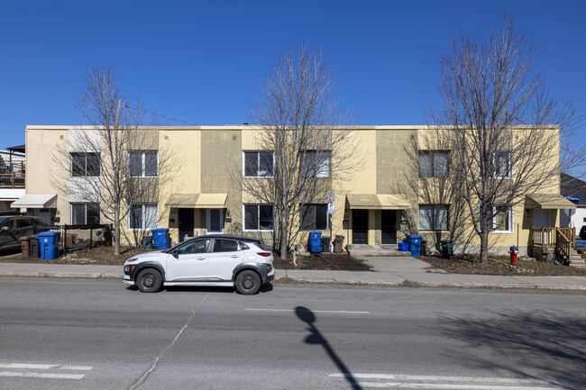 220-230 Des Allumettières Boul in Gatineau, QC - Building Photo - Building Photo