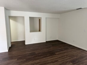 4 White Lily Ct in Sacramento, CA - Building Photo - Building Photo