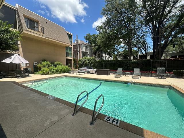 property at 4044 Buena Vista St