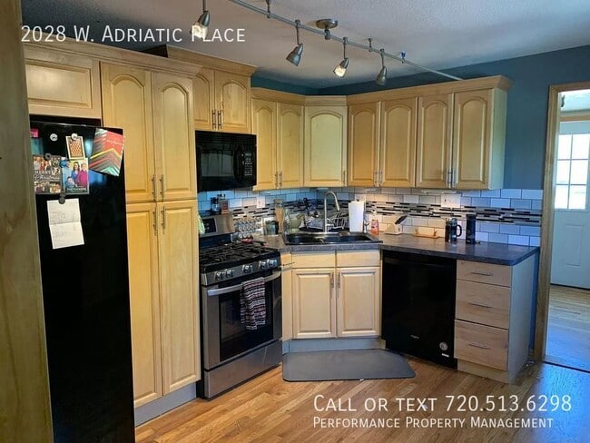 2028 W Adriatic Pl in Englewood, CO - Building Photo - Building Photo