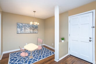 Autumn Ridge in Lagrange, GA - Foto de edificio - Building Photo