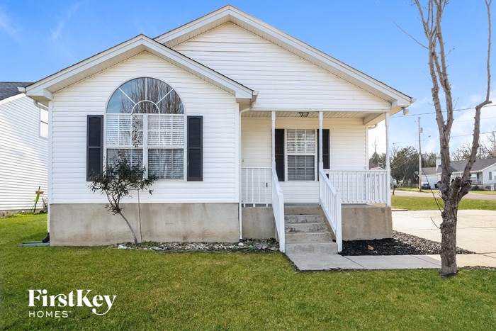317 Cedar Park Cir in La Vergne, TN - Building Photo