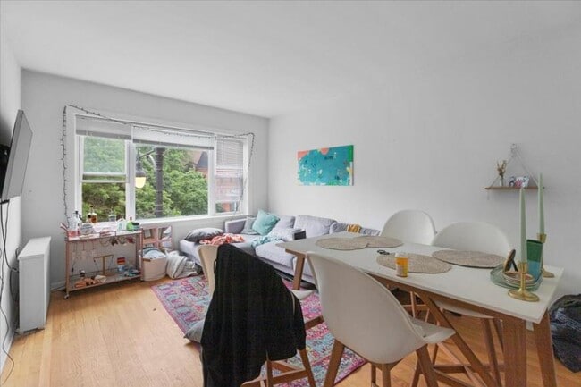 property at 2453 N Clark St