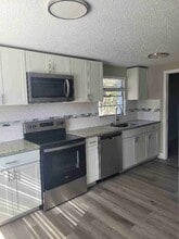 1665 134th Ave in Largo, FL - Building Photo - Building Photo