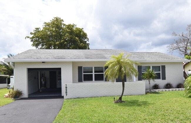 19287 Liberty Rd in Boca Raton, FL - Building Photo - Building Photo