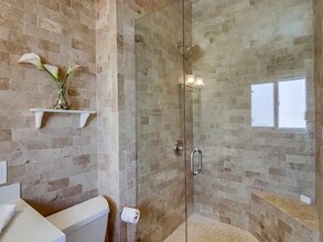 2715 Strandway, Unit 2715 Strandway in San Diego, CA - Building Photo - Building Photo