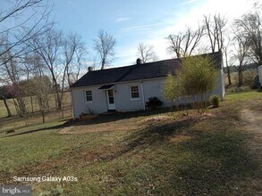 37291 Grass Roots Ln in Purcellville, VA - Building Photo - Building Photo